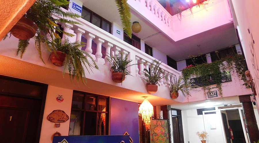 Hotel / Hostel