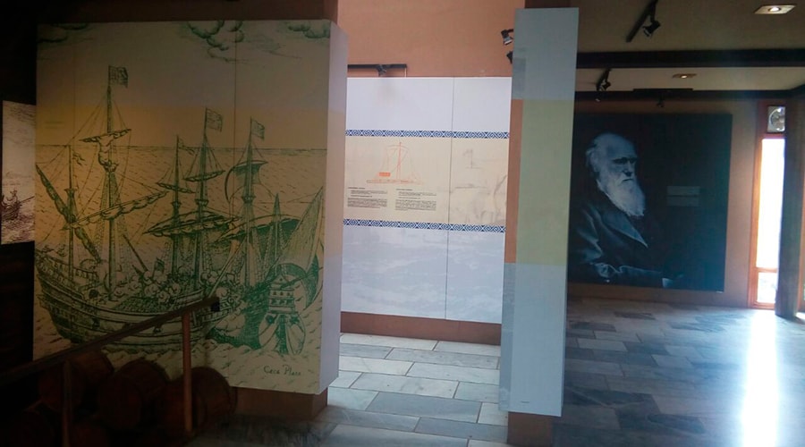 Interpretation Center, Cerro Tijeras (Frigatebird Hill)